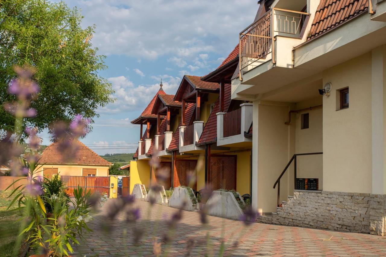 Margareta Apartman Es Ueduelohaz Bogács 외부 사진