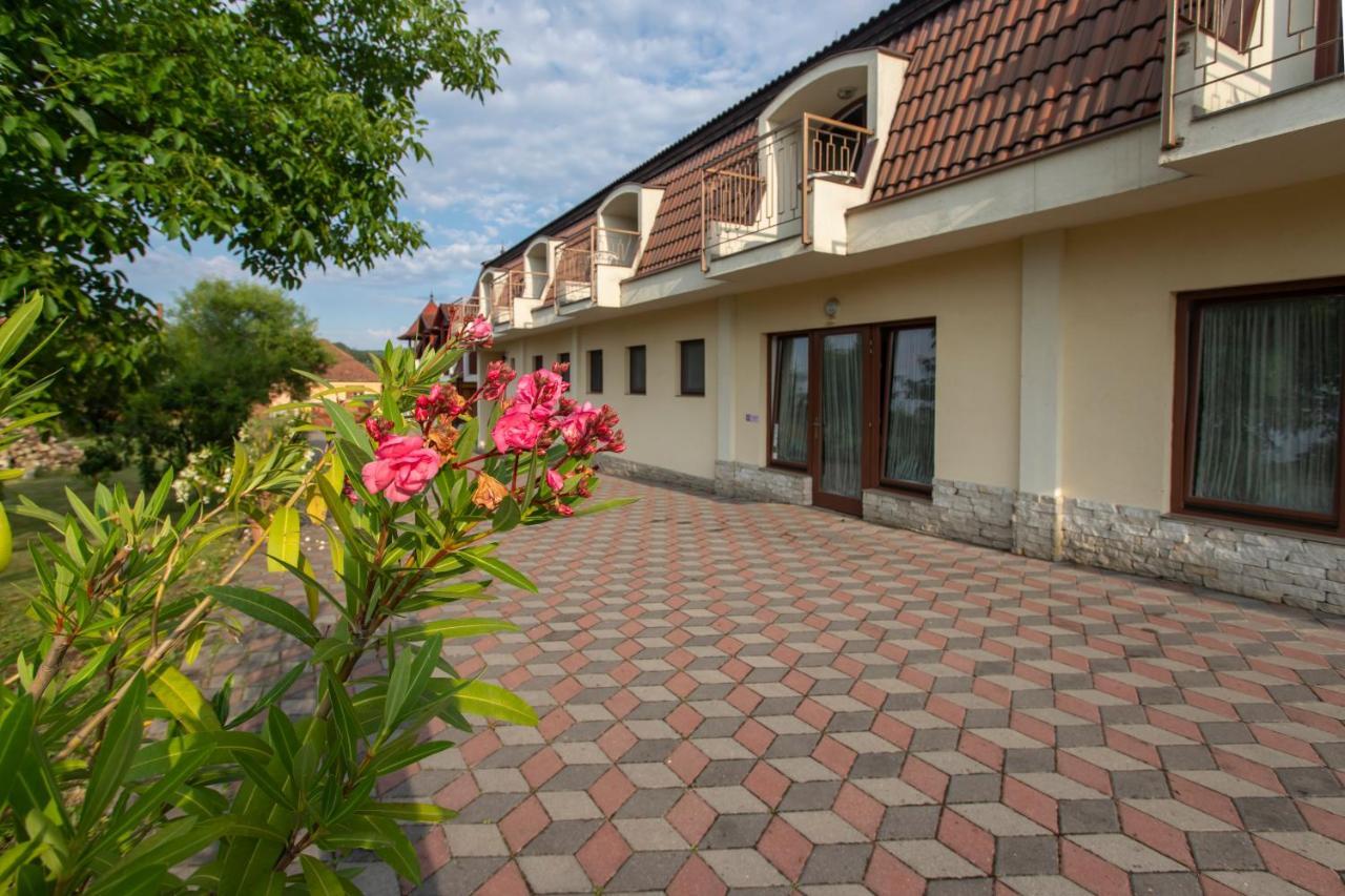 Margareta Apartman Es Ueduelohaz Bogács 외부 사진